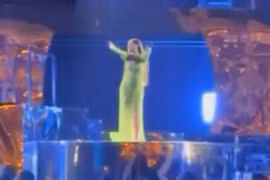 Rihanna nhận cát-xê khổng lồ khi hát ở đám cưới con trai tỷ phú