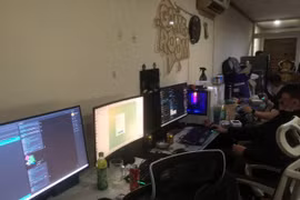 “Băng mũ rơm” chiếm đoạt facebook, thu lợi bất chính hàng trăm triệu