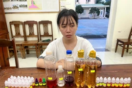  Đặt mua tinh dầu ma túy tẩm thuốc lá trên mạng về sang chiết