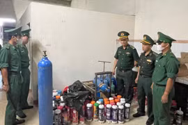 Đà Nẵng: Phát hiện gần 400 bình khí cười không hoá đơn, chứng từ 