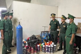 Đà Nẵng: Phát hiện gần 400 bình khí cười không hoá đơn, chứng từ 