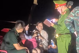 Giải cứu hai nữ du khách đi lạc trên bán đảo Sơn Trà