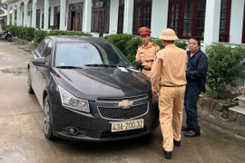 Đã tìm được tài xế rời khỏi hiện trường sau va chạm với xe máy