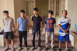 Khởi tố nhóm trai làng nổ súng tự chế để giải quyết mâu thuẫn