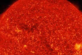 Khoảng khắc cực kỳ hiếm gặp về hoạt động của mặt trời