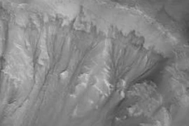 Sao Hỏa có rất nhiều nước nằm sâu dưới lòng đất?