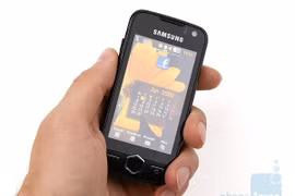 Điện thoại "cục gạch" năm 11 tuổi vẫn khiến smartphone... ghen tị