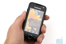 Điện thoại "cục gạch" năm 11 tuổi vẫn khiến smartphone... ghen tị