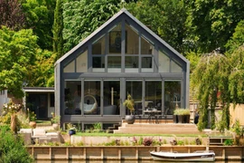 Điểm nhà chống lũ “nhập khẩu” vừa đẹp vừa hợp Việt Nam