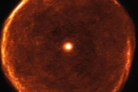 Bong bóng ánh sáng bí ẩn bao quanh bề mặt sao Thủy