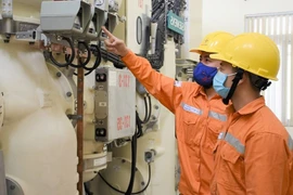 Ghi sai số điện, hóa đơn tăng sốc: "Bóc" công tơ ghi số điện EVN 