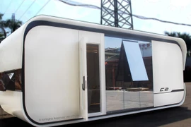 Khám phá căn nhà thông minh có thiết kế như tàu vũ trụ giá 1,2 tỷ đồng