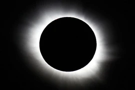 Những bức ảnh nhật thực năm 2015 đẹp không tưởng