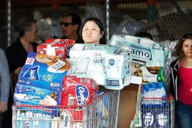 Lý do người dân đổ xô đi mua giấy vệ sinh