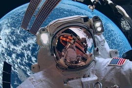 Du lịch Trạm vũ trụ quốc tế: 10 ngày giá 1.276 tỷ đồng