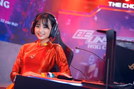 Nữ thần LMHT “đốn tim” cộng đồng game từ phong cách gợi cảm đến cá tính