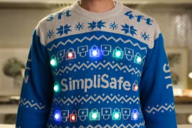 Áo len Giáng sinh đảm bảo giãn cách phòng tránh COVID-19