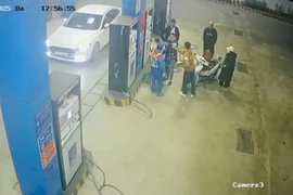 Công an mời tài xế đánh nhân viên cây xăng lên làm việc