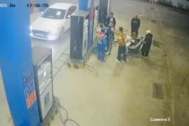 Công an mời tài xế đánh nhân viên cây xăng lên làm việc