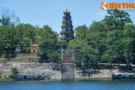Tận mục tòa tháp cổ nổi tiếng nhất xứ Huế