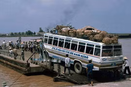 Kho ảnh khổng lồ về VN 1991-1993: Khám phá Hải Phòng