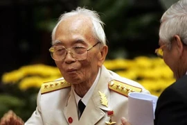 Hình ảnh lịch sử về Tướng Giáp trên Huffington Post 