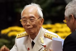 Hình ảnh lịch sử về Tướng Giáp trên Huffington Post 