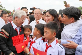 Tổng Bí thư, Chủ tịch nước dự Ngày hội Đại đoàn kết cùng đồng bào Dur Kmăl