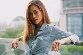 Hot girl 19 tuổi sở hữu vòng eo con kiến khiến bao người ngưỡng mộ 