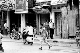 Ảnh sống động về đường phố Nha Trang năm 1968