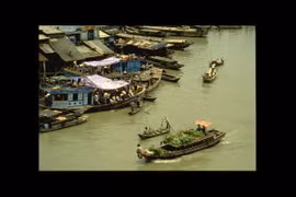 Ảnh cuộc sống sôi động ở Việt Nam năm 1991