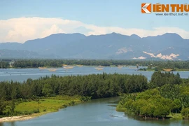 Hội An đẹp khó cưỡng nhìn từ cầu Cửa Đại