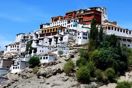 Vẻ kỳ vĩ khó tin của tu viện "tiểu Potala" độc nhất TG 