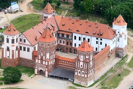 Vẻ đẹp tráng lệ của quần thể lâu đài Mir ở Belarus