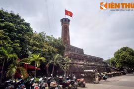 Thăm biểu tượng thắng lợi của Cách mạng Tháng Tám ở Hà Nội