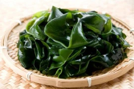 Da trắng mịn như gái Nhật với 5 loại mặt nạ tự làm từ tảo biển