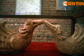 Chiêm ngưỡng những báu vật vô giá của nhà Đinh (2) 