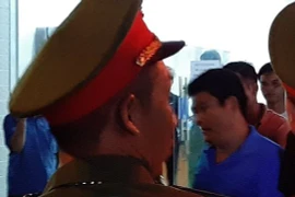 Vụ giang hồ vây xe chở công an: Khởi tố Nguyễn Tấn Lương thêm tội “Trốn thuế“