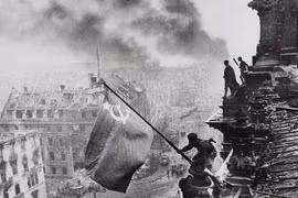 10 bức ảnh đen trắng gây sốc nhất trong lịch sử 