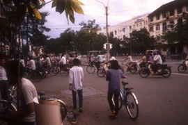Sài Gòn năm 1986 - 1989 trong ảnh của Edwin E. Moise