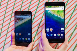 Đại chiến smartphone: Màn hình cỡ nhỏ lên ngôi?