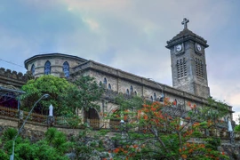 Vẻ đẹp khó cưỡng của nhà thờ đá độc đáo Nha Trang 