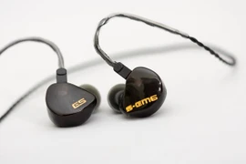 Mở hộp cặp tai nghe S-EM6 24 triệu đồng