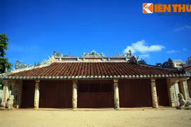 Vẻ đẹp của ngôi đình cổ nổi tiếng nhất đảo Lý Sơn 