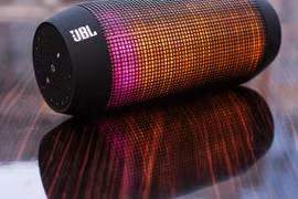 Mở hộp loa di động JBL Pulse 2 sắc màu âm thanh