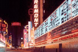 Ngỡ ngàng khung cảnh ban đêm ở Las Vegas thập niên 1970