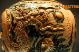 Hình tượng rồng tuyệt mỹ trên món đồ gốm quý nhất VN