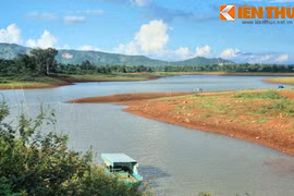 Ngất ngây trước vẻ đẹp của Biển Hồ huyền bí Tây Nguyên