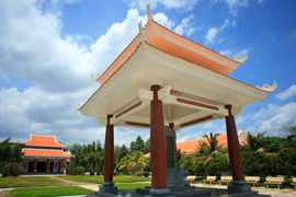 Thăm đền thờ nữ tướng đầu tiên của QĐND Việt Nam