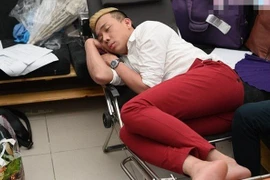 Góc tối sau ánh hào quang, cuộc sống của nghệ sĩ Vbiz